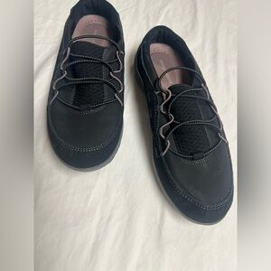 EASY SPIRIT WOMEN’S SEPEAT SLIP-ON ATHLEISURE BLACK SHOE SIZE 8 M
FABRIC/SUEDE